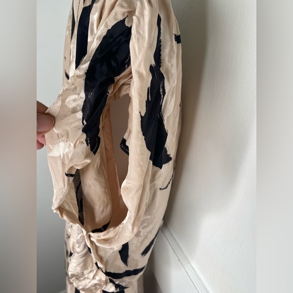 LILLIE RUBIN %100 Silk Beige and Black Women's Dress - Picture 11 of 13